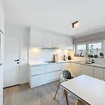 Maison Au'gust - *
