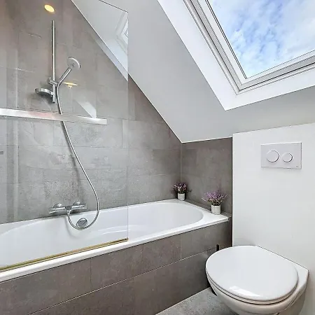 Maison Au'gust - * Коксейде